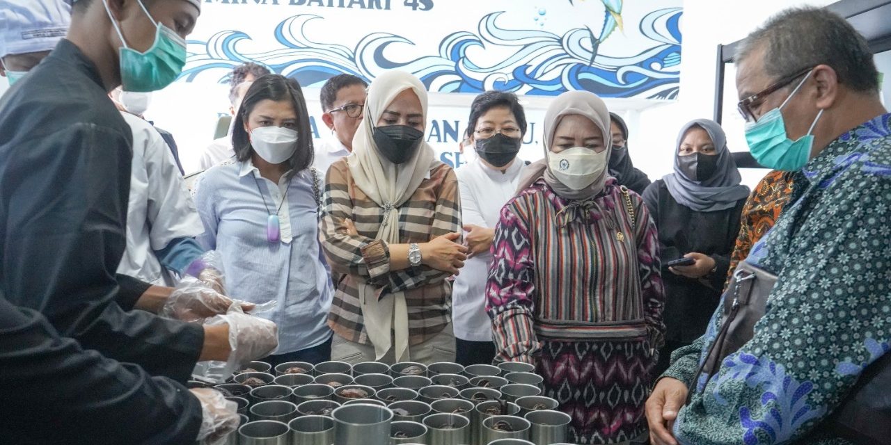Koperasi binaan KKP produksi ikan kaleng citarasa nusantara