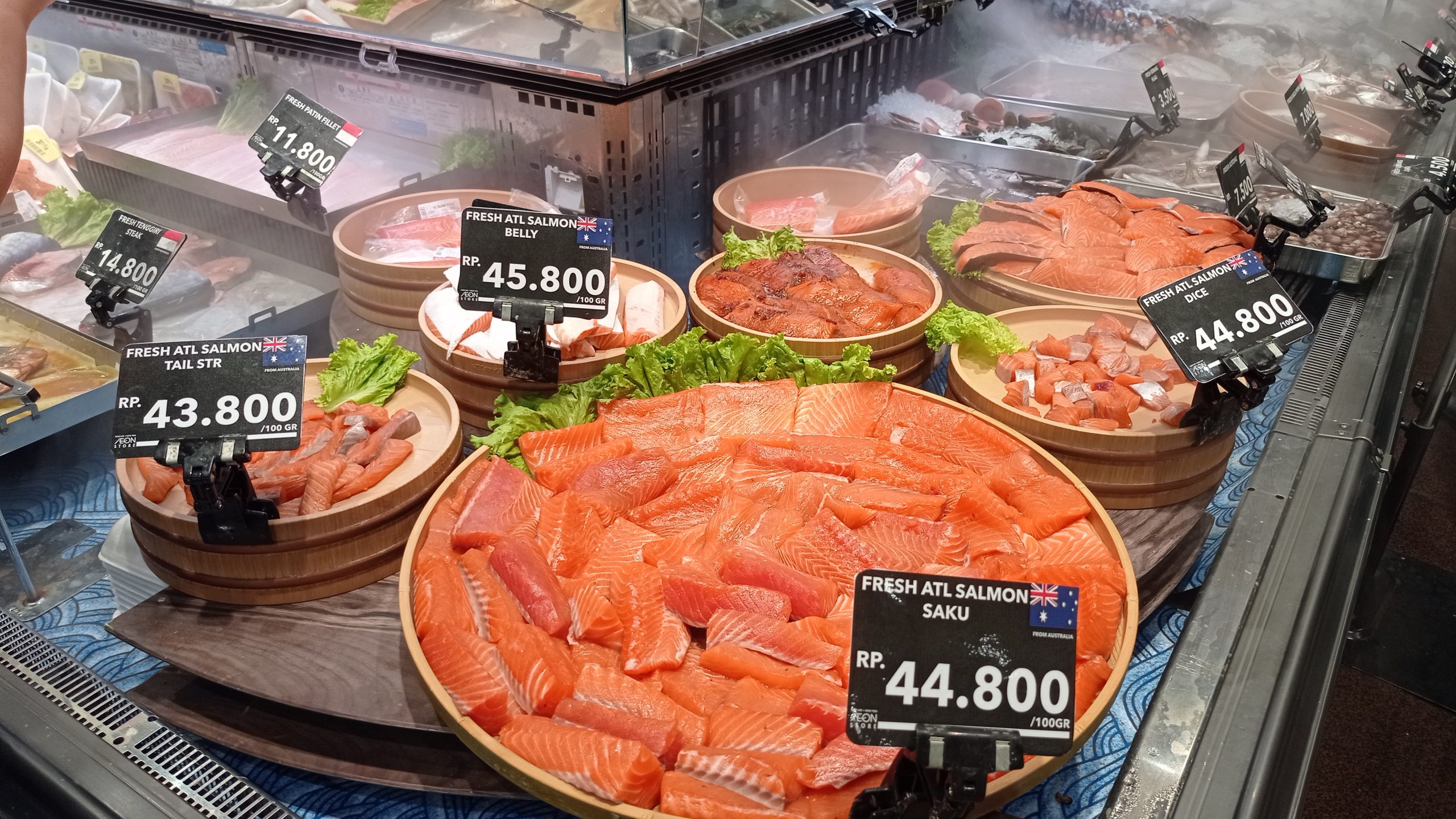 Mengapa daging salmon berwarna merah? All Fish News