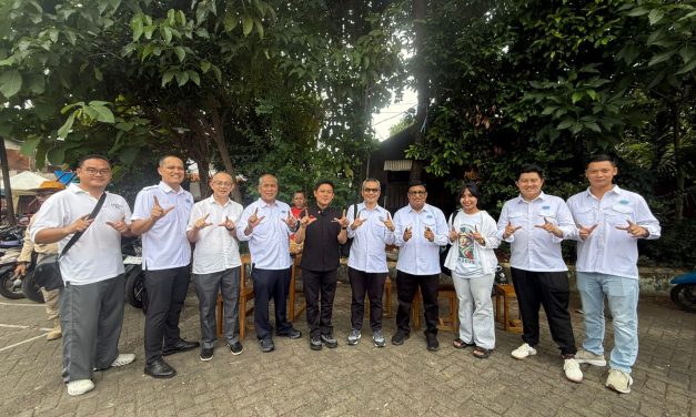 Kampanyekan udang aman dikonsumsi, SCI dan Bobon Santoso bagikan 500 kg udang gratis